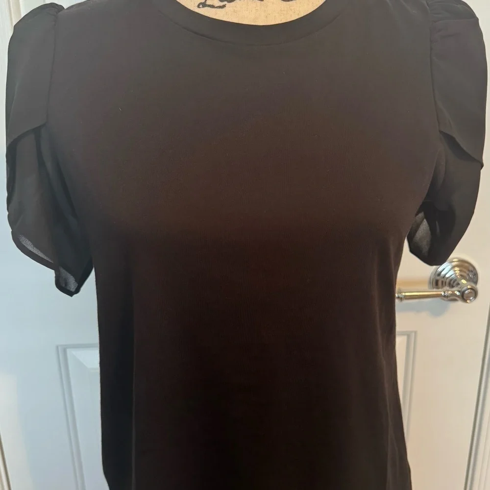 NWT Michael Kors Black Puff Sleeve Round Neck Top Small